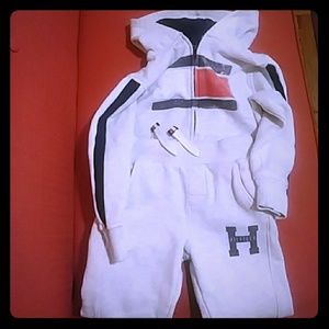 Children's tommy hilfiger two piece youth sweatsui
